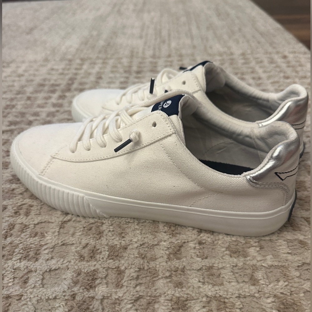SPERRY white canvas sneakers size 8